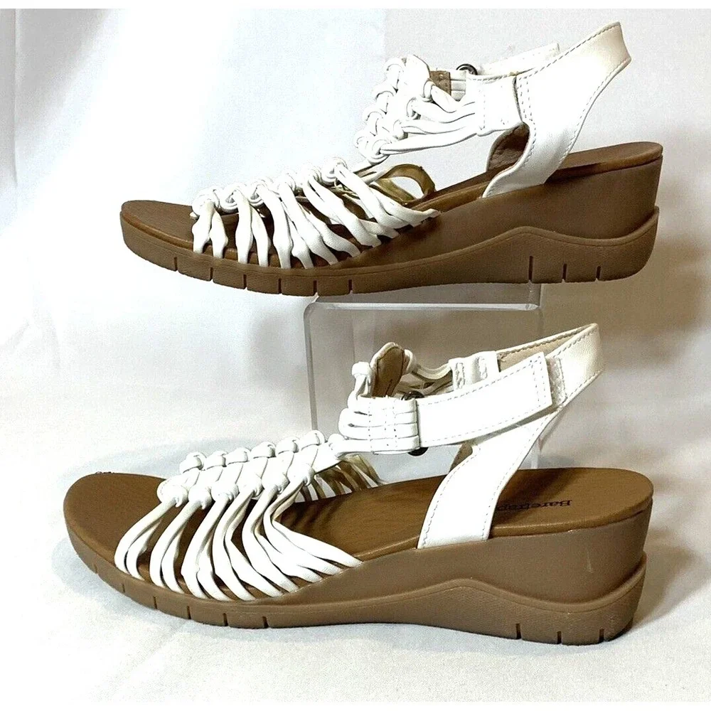 Baretraps Sandals Womens 8 Medium White Comfort Wedge Faux‎ Leather Carrie